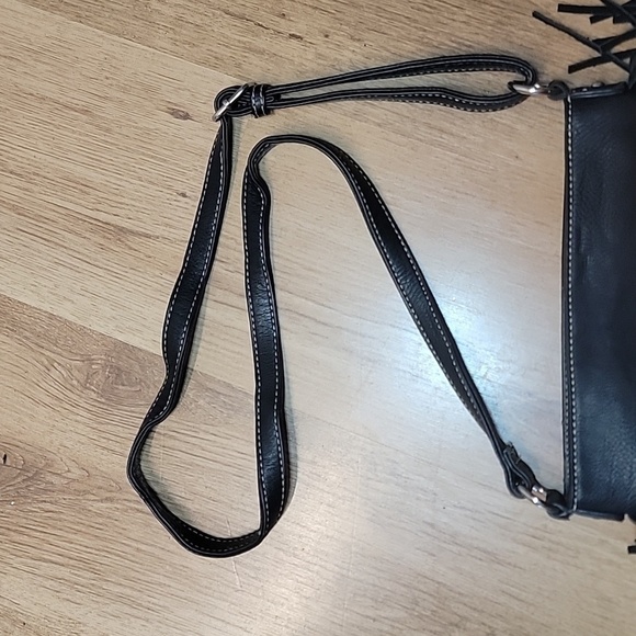 Blazin Roxx Aztec Fringe Crossbody - Picture 10 of 10